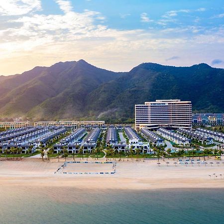 Wyndham Garden Sonasea Van Don Cai Rong Экстерьер фото