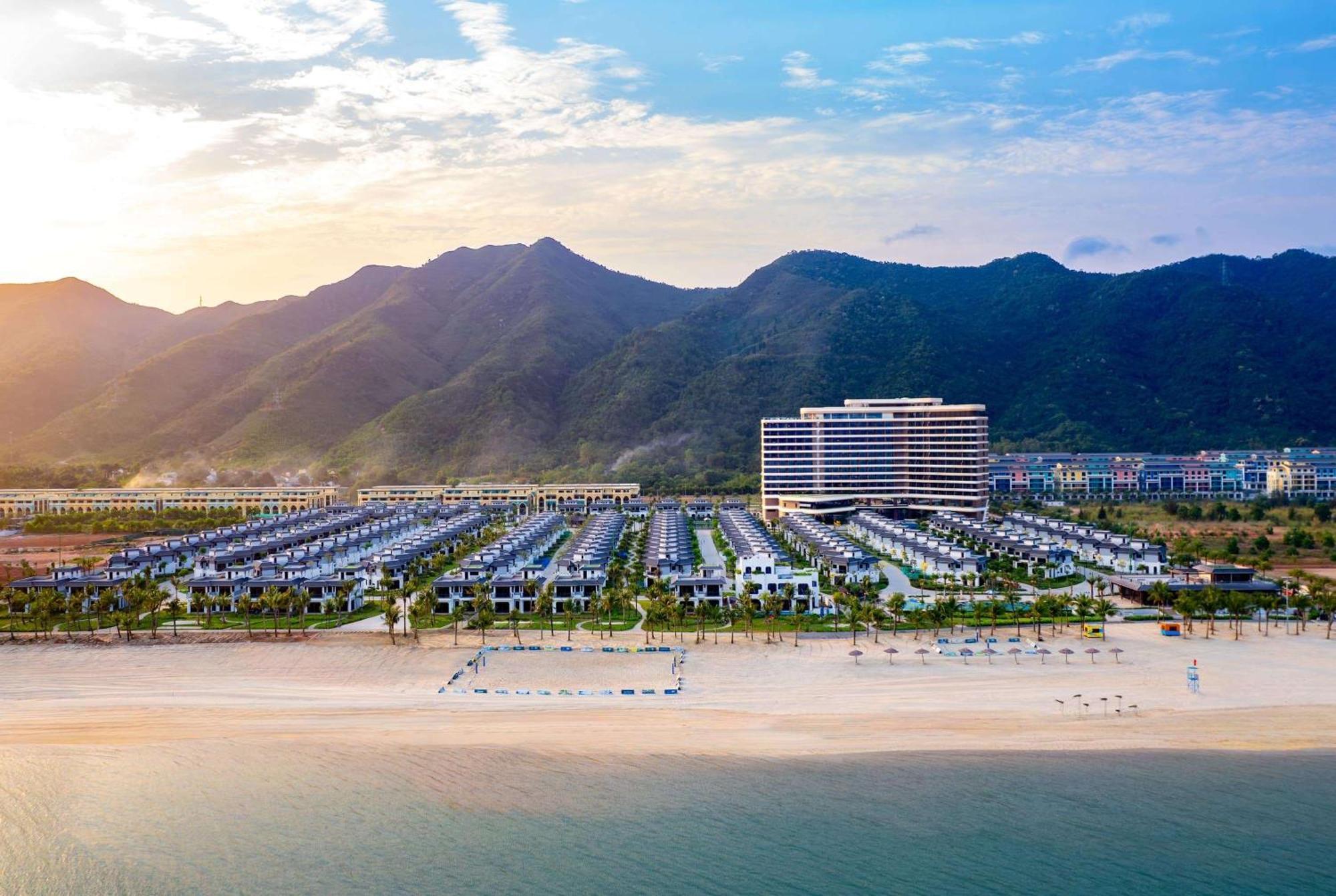 Wyndham Garden Sonasea Van Don Cai Rong Экстерьер фото